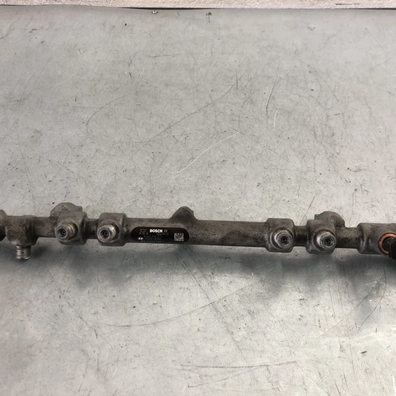 Rampa injectoare cu senzor / Kia Sorento Sorento 2011 / Motor, racire si evacuare