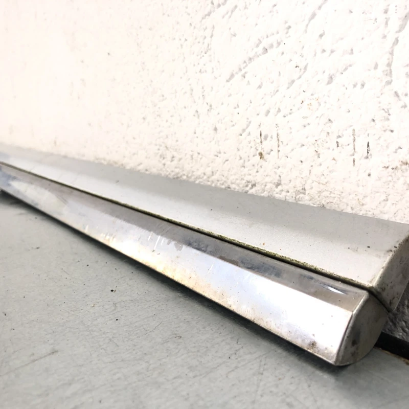 Bandou usa stanga spate / Volkswagen Passat B7 2012 / Caroserie, oglinzi si faruri