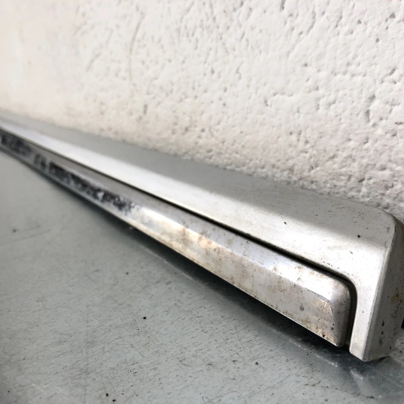 Bandou usa stanga fata / Volkswagen Passat B7 2012 / Caroserie, oglinzi si faruri