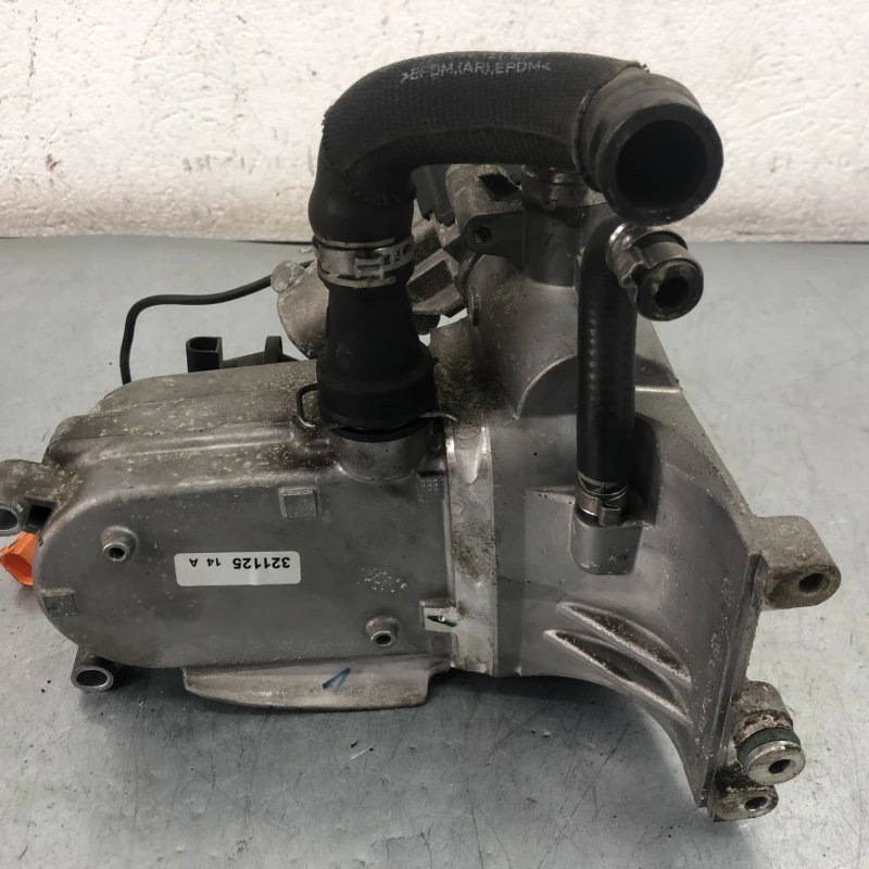 Racitor gaze egr / Audi A4 B8 2010 / Motor, racire si evacuare