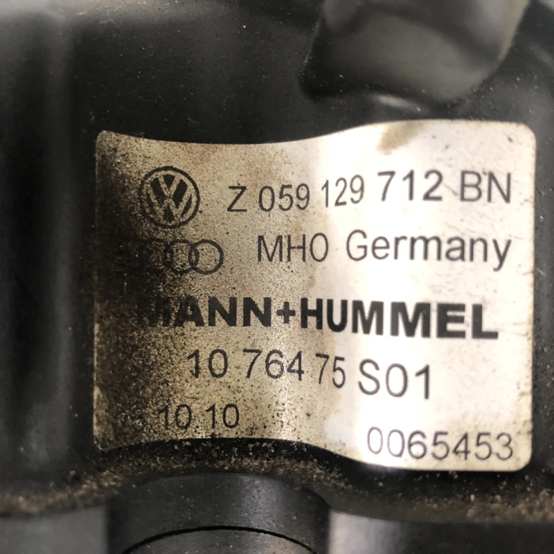 Galerie de admisie cu clapeta dreapta / Audi A4 B8 2010 / Motor, racire si evacuare