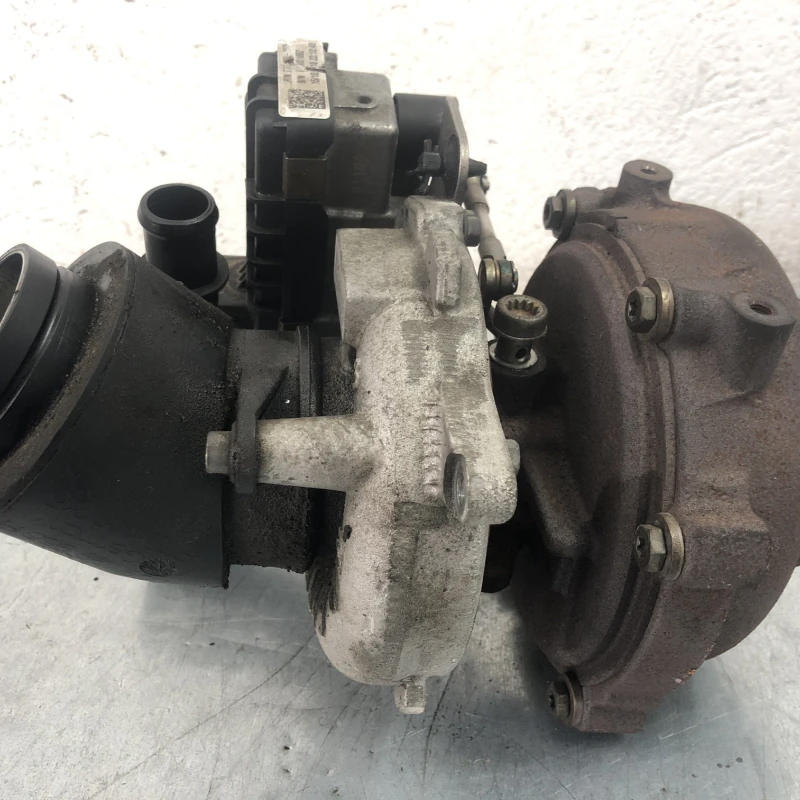 Turbosuflanta turbo turbina Audi 