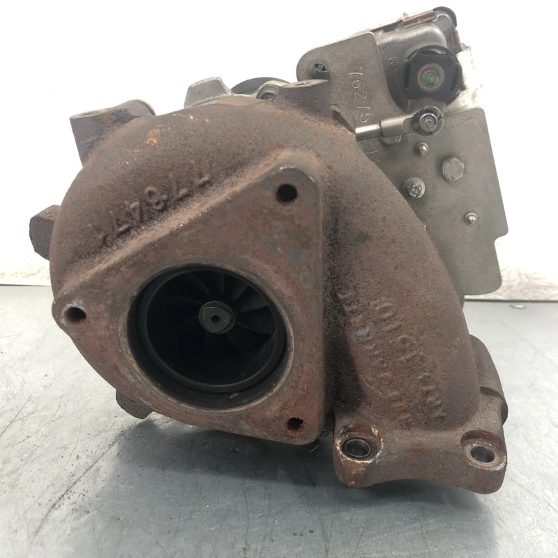 Turbosuflanta turbo turbina / Audi A4 B8 2010 / Motor, racire si evacuare