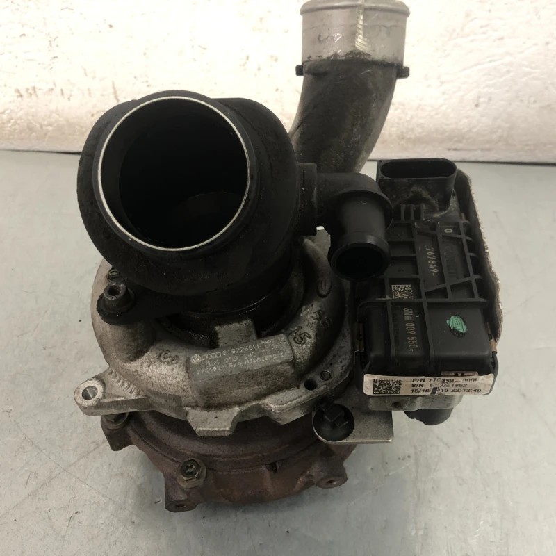 Turbosuflanta turbo turbina / Audi A4 B8 2010 / Motor, racire si evacuare