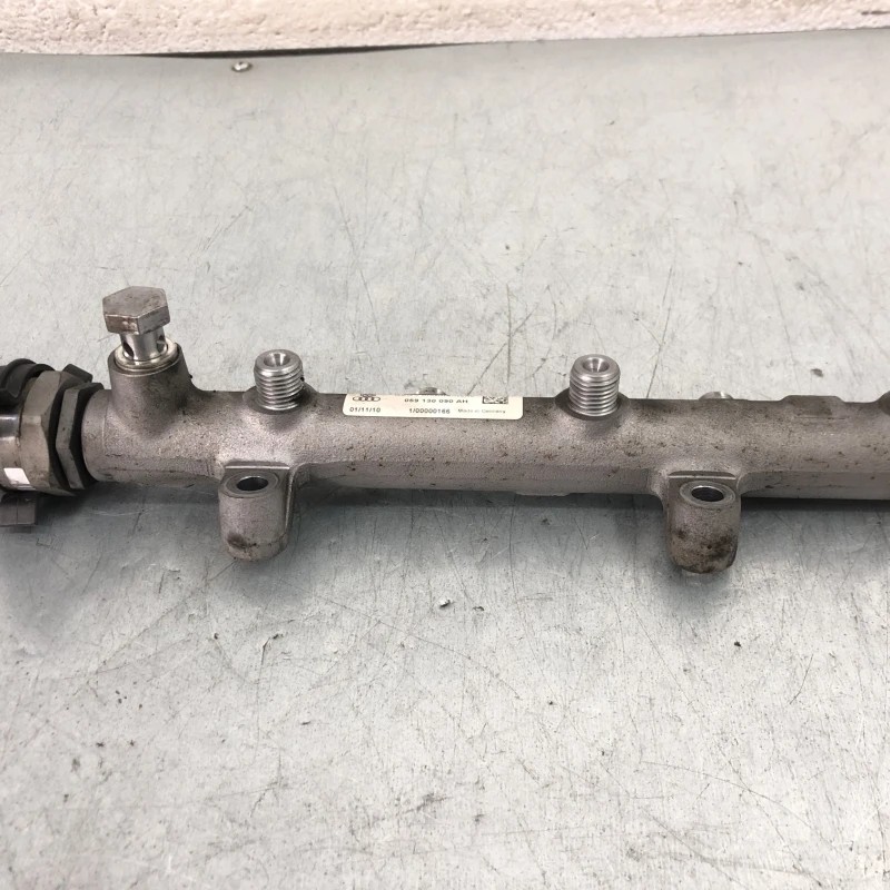 Rampa injectoare cu senzor Audi A4 B8 2010