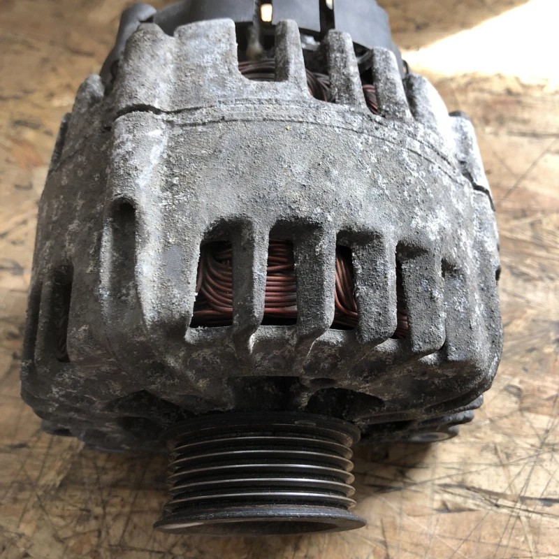 Alternator Audi A4 B8 2010