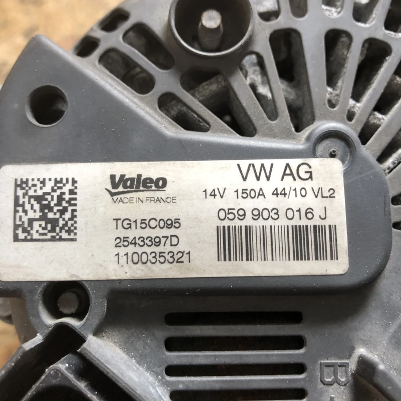 Alternator / Audi A4 B8 2010 / Motor, racire si evacuare