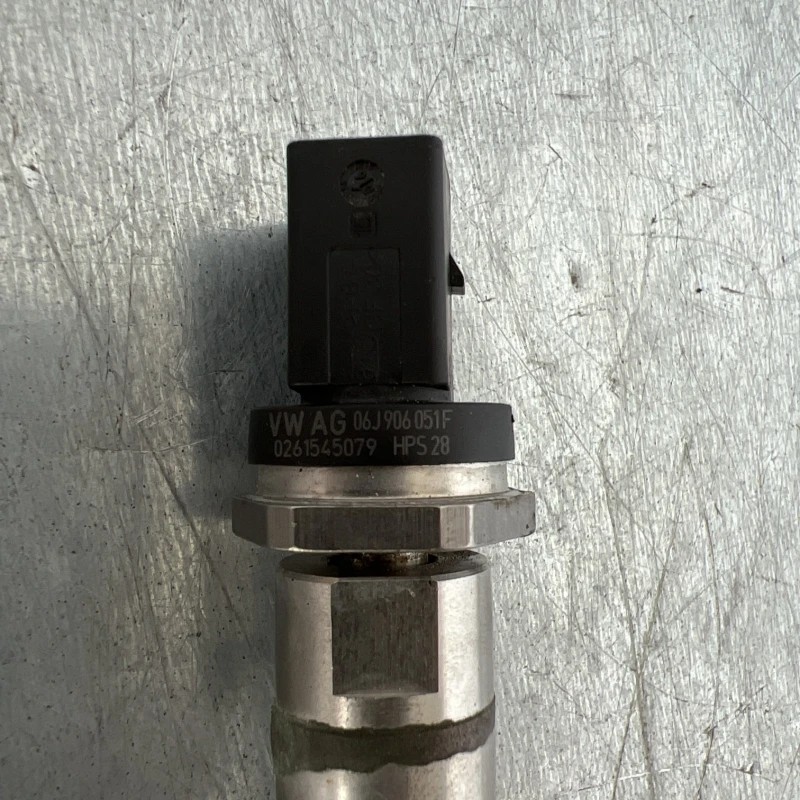 Rampa injectoare cu senzor / Volkswagen Polo 6R 2014 / Motor, racire si evacuare