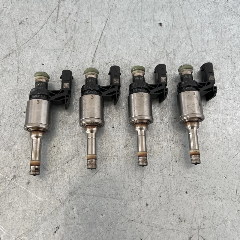 Injector / Volkswagen Polo 6R 2014 / Motor, racire si evacuare