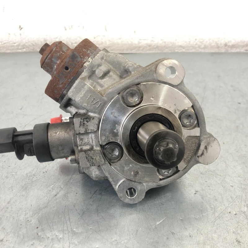 Pompa de injectie inalte BMW Seria 3 E90 LCI 2009