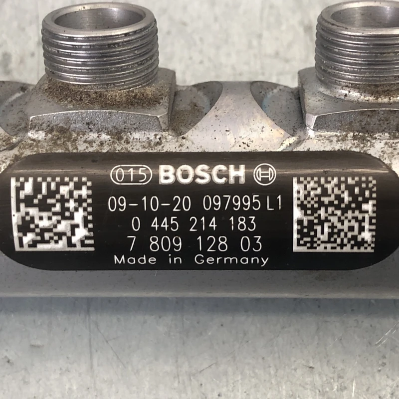 Rampa injectoare cu senzor / BMW Seria 3 E90 2009 / Motor, racire si evacuare