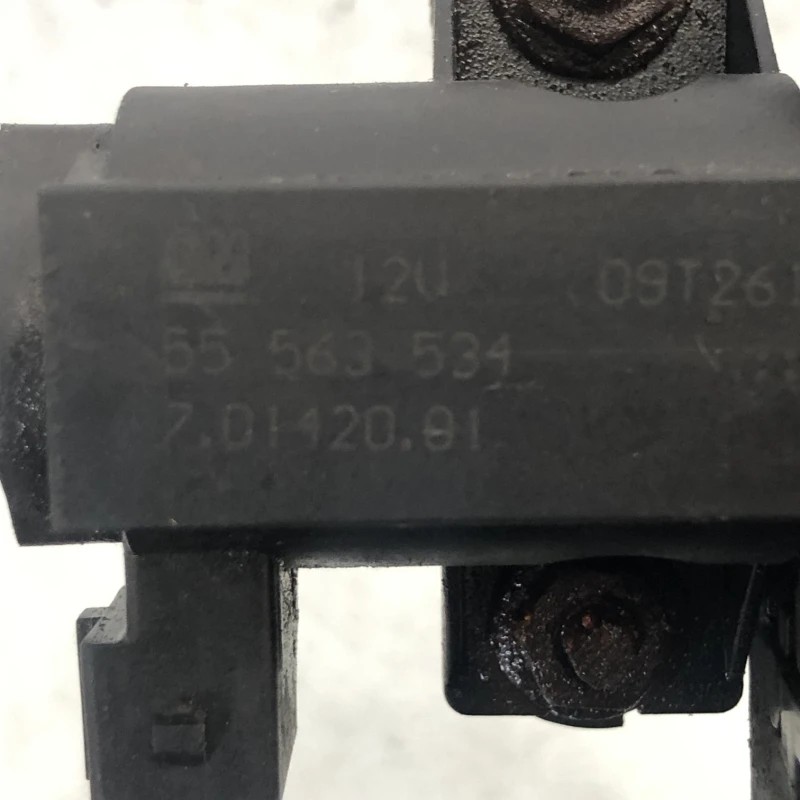 Supapa vacuum / Opel Insignia A 2010 / Motor, racire si evacuare