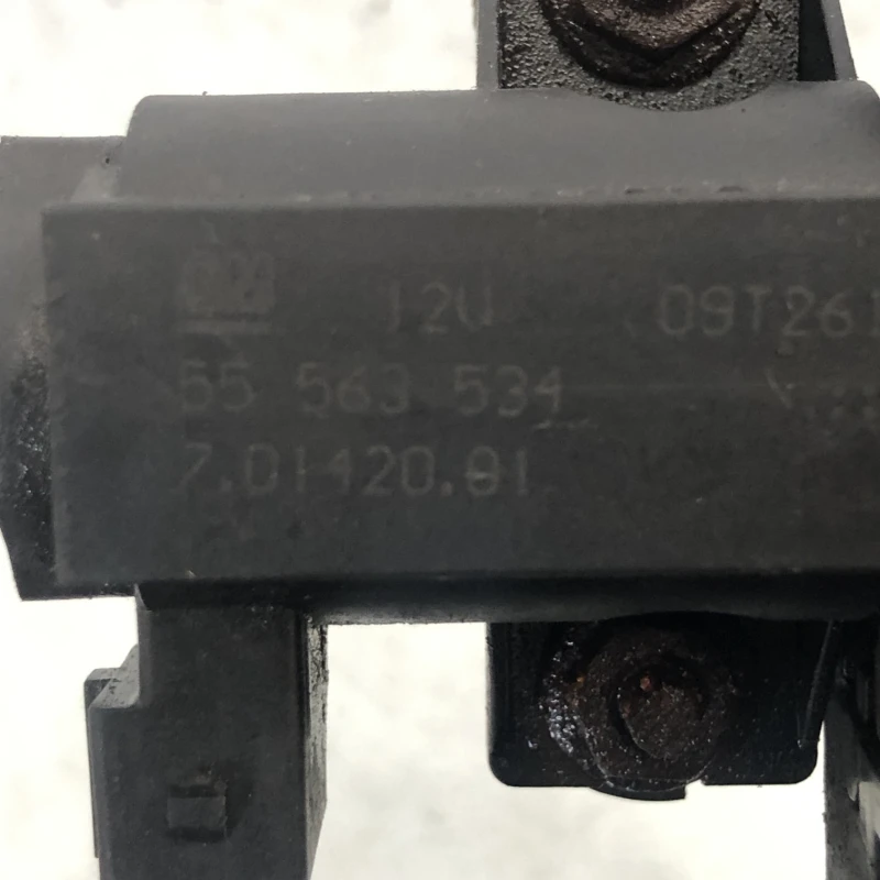 Supapa vacuum / Opel Insignia A 2010 / Motor, racire si evacuare