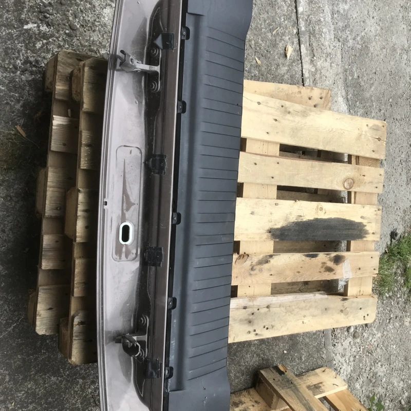 Haion inferior / BMW X5 E70 2012 / Caroserie, oglinzi si faruri