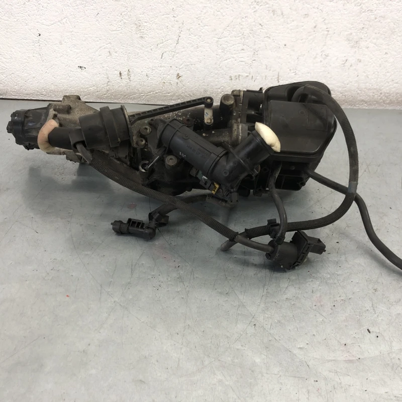 Racitor gaze egr / Opel Insignia A 2010 / Motor, racire si evacuare