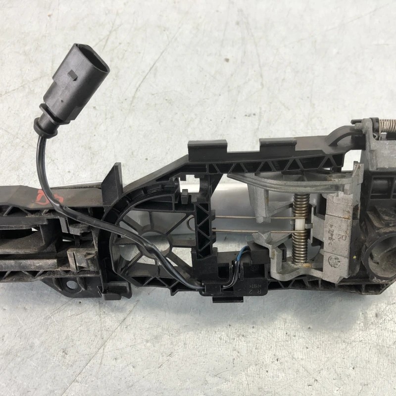Maner usa dreapta spate / Volkswagen Passat CC 2013 / Caroserie, oglinzi si faruri