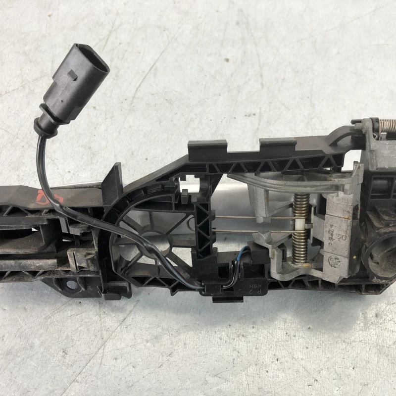Maner usa dreapta spate / Volkswagen Passat CC 2013 / Caroserie, oglinzi si faruri