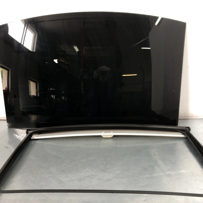 Geam Trapa Volkswagen 