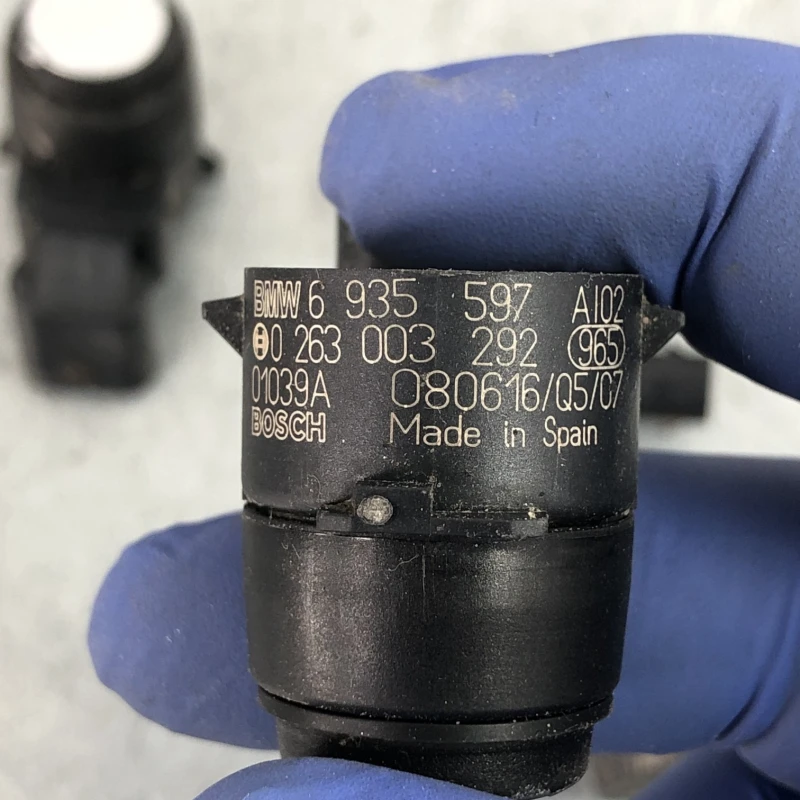 Senzori de parcare bara spate / BMW Seria 3 E90 2008 / Audio si electronice