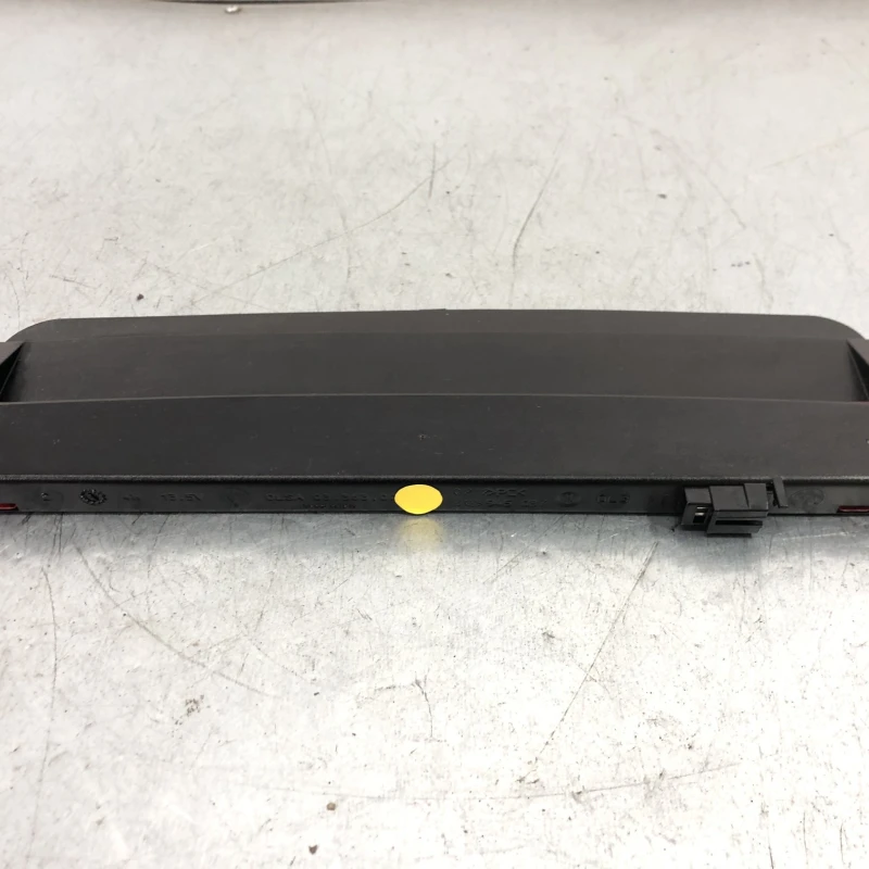 Stop suplimentar / Volkswagen Passat CC 2013 / Caroserie, oglinzi si faruri