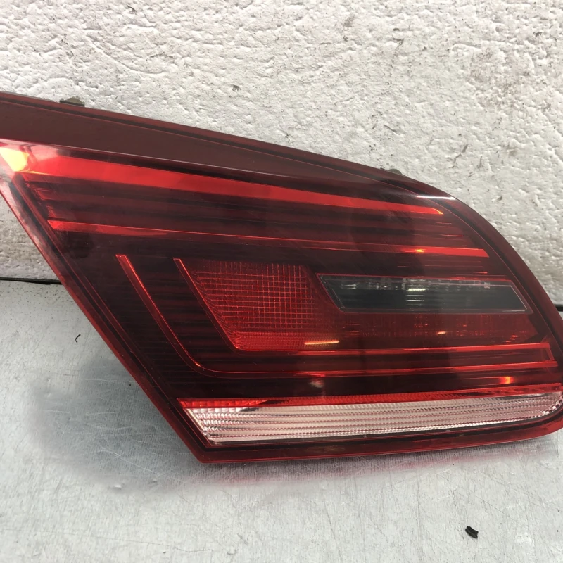 Stop stanga haion Volkswagen 