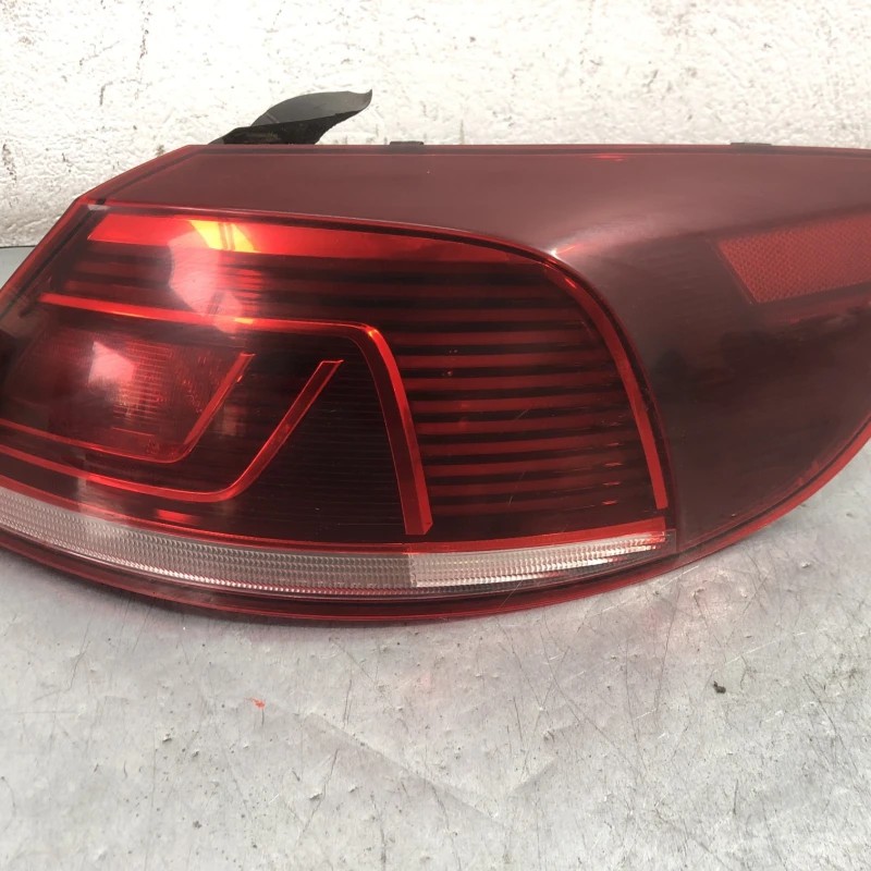 Stop dreapta caroserie / Volkswagen Passat CC 2013 / Caroserie, oglinzi si faruri