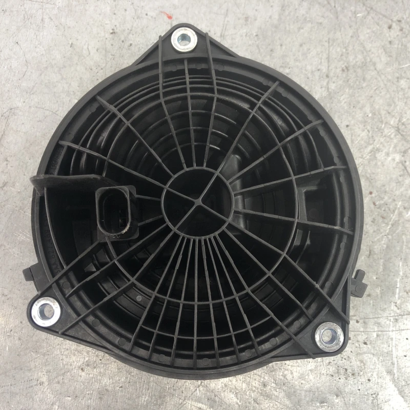 Maner buton deschidere haion / Volkswagen Passat CC 2013 / Caroserie, oglinzi si faruri