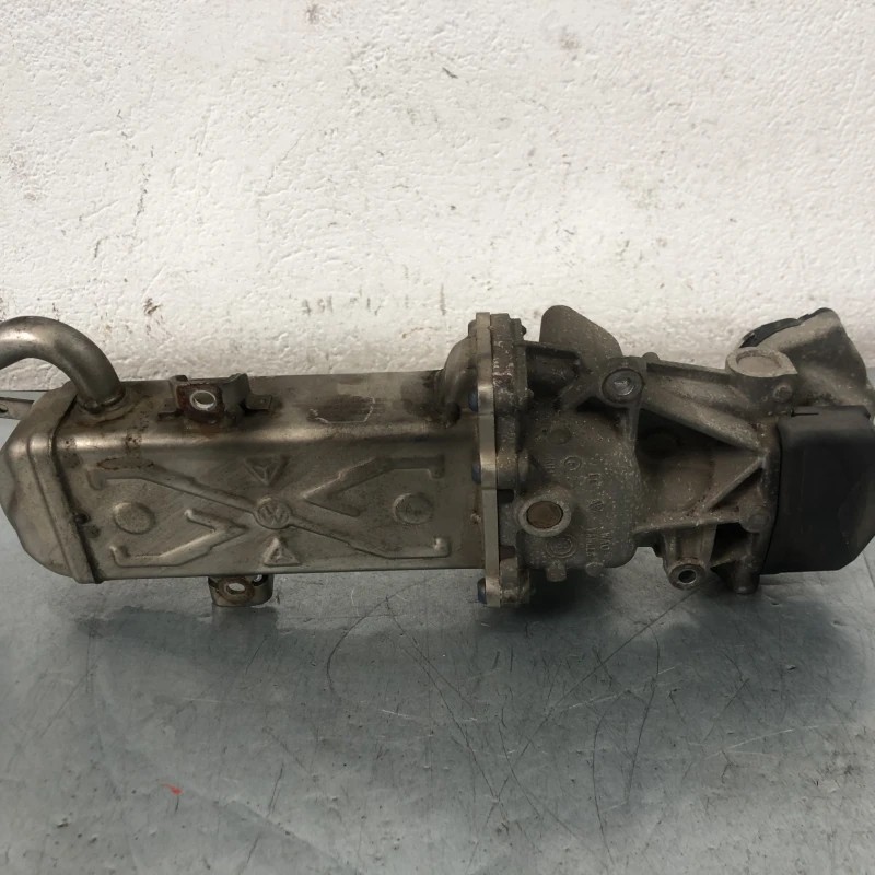 Racitor gaze egr / Volkswagen Passat CC 2013 / Motor, racire si evacuare