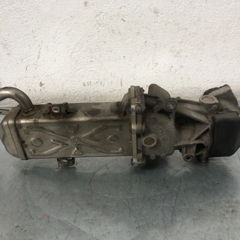 Racitor gaze egr / Volkswagen Passat CC 2013 / Motor, racire si evacuare