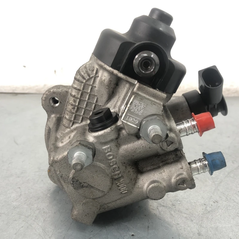 Pompa de injectie inalte / Volkswagen Passat CC 2013 / Motor, racire si evacuare