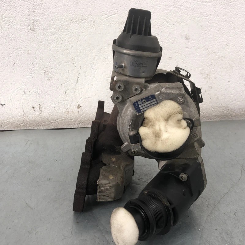 Turbosuflanta turbo turbina / Volkswagen Passat CC 2013 / Motor, racire si evacuare