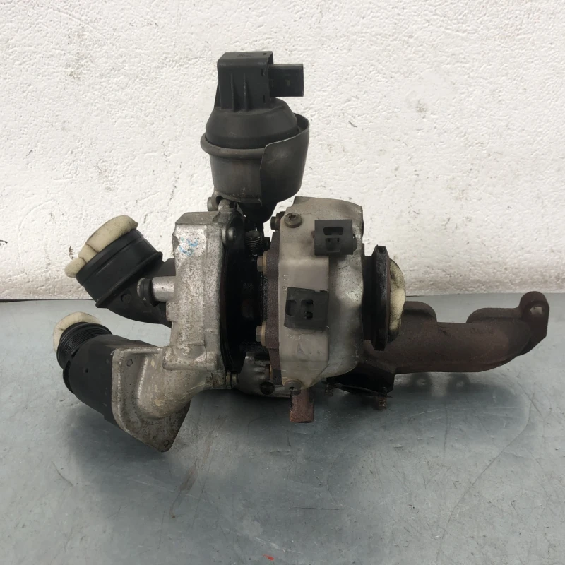 Turbosuflanta turbo turbina / Volkswagen Passat CC 2013 / Motor, racire si evacuare
