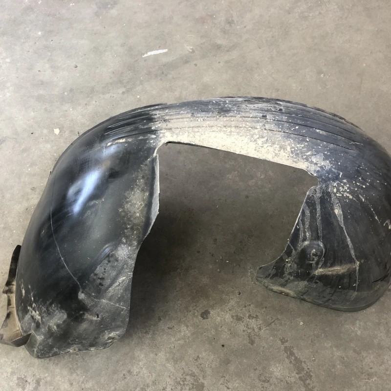 Carenaj stanga fata mare / Volkswagen Passat CC 2013 / Caroserie, oglinzi si faruri