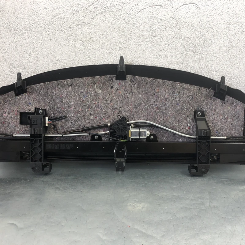 Parasolar electric luneta / Volkswagen Passat CC 2013 / Interior