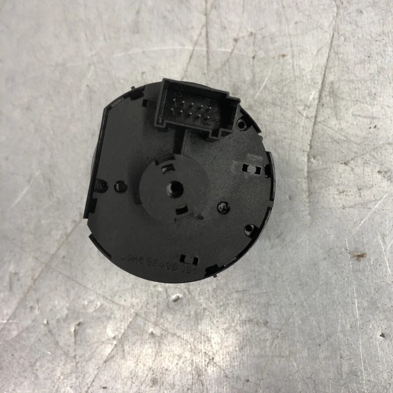 Bloc lumini / Volkswagen Passat B7 2012 / Audio si electronice
