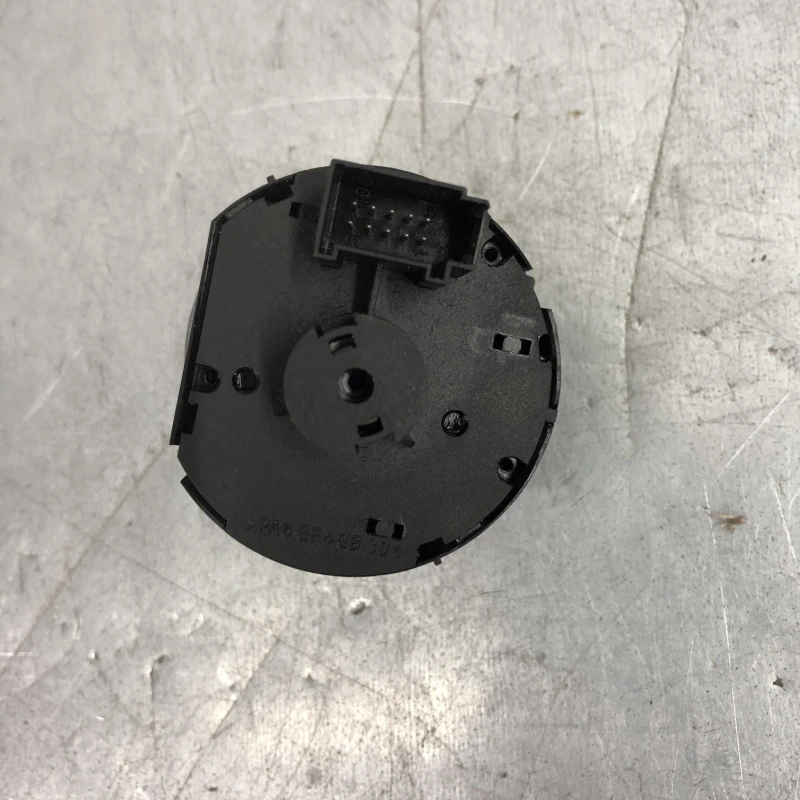 Bloc lumini / Volkswagen Passat B7 2012 / Audio si electronice