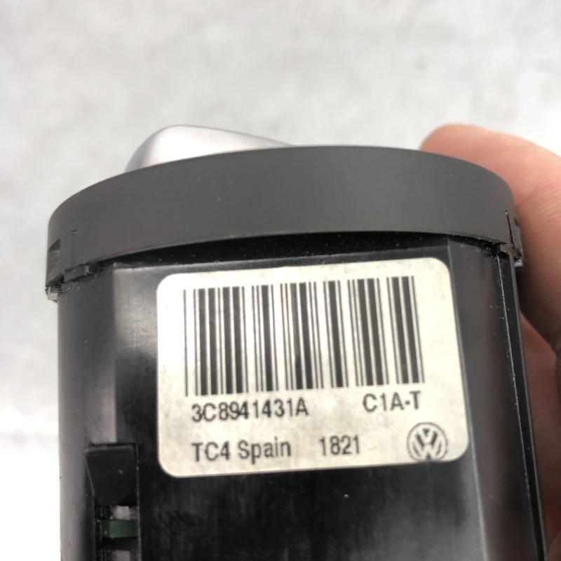 Bloc lumini / Volkswagen Passat B7 2012 / Audio si electronice