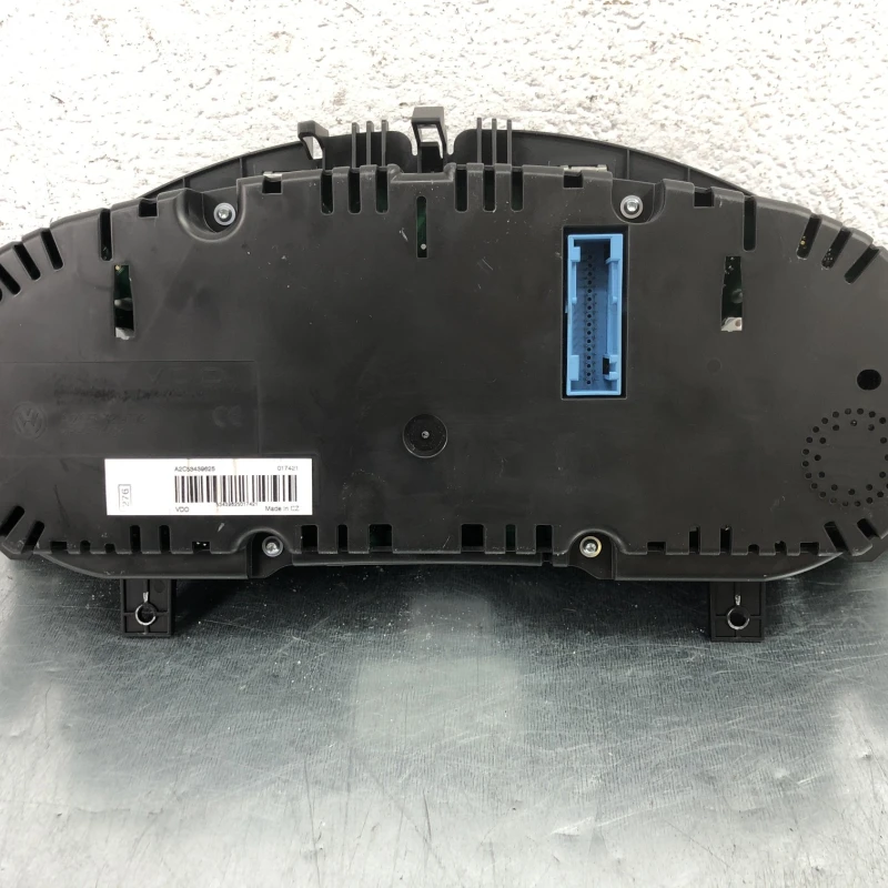 Ceas bord / Volkswagen Passat B7 2012 / Audio si electronice