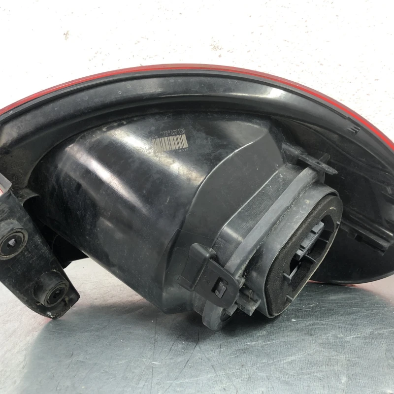 Stop dreapta caroserie / Volkswagen Tiguan 5N 2010 / Caroserie, oglinzi si faruri