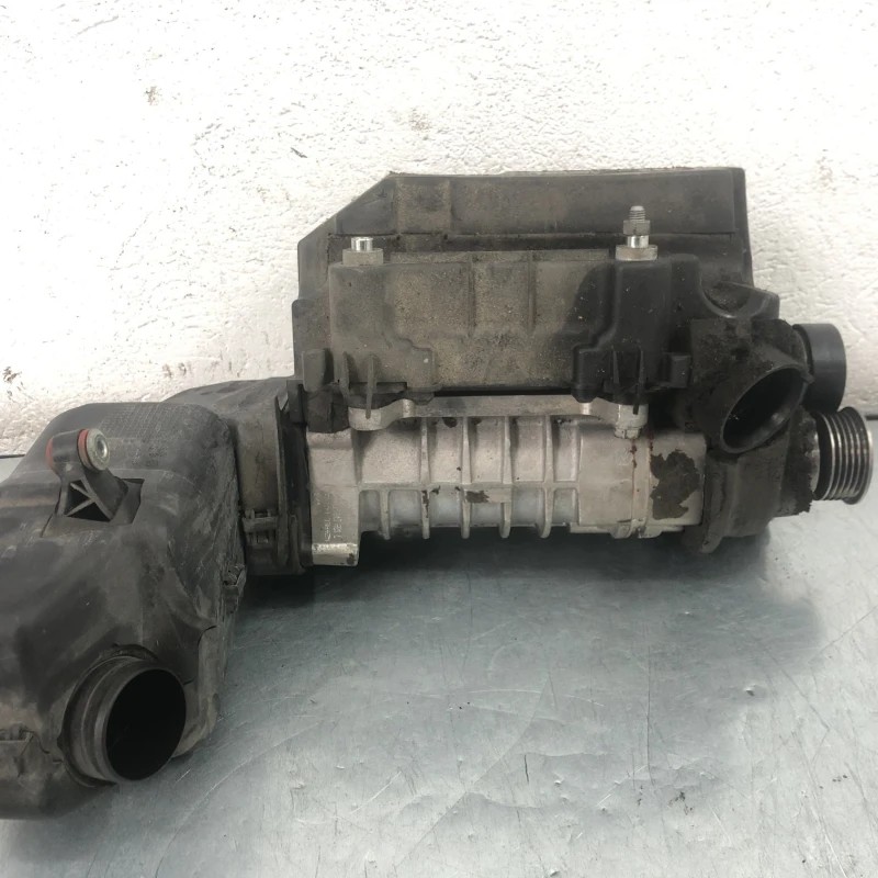 Compresor mecanic supraalimentare / Volkswagen Tiguan 5N 2010 / Motor, racire si evacuare