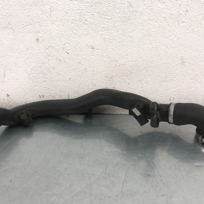 Furtun intercooler / Volkswagen Tiguan 5N 2010 / Motor, racire si evacuare