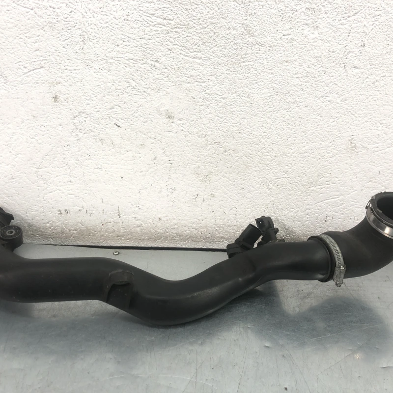 Furtun intercooler / Volkswagen Tiguan 5N 2010 / Motor, racire si evacuare