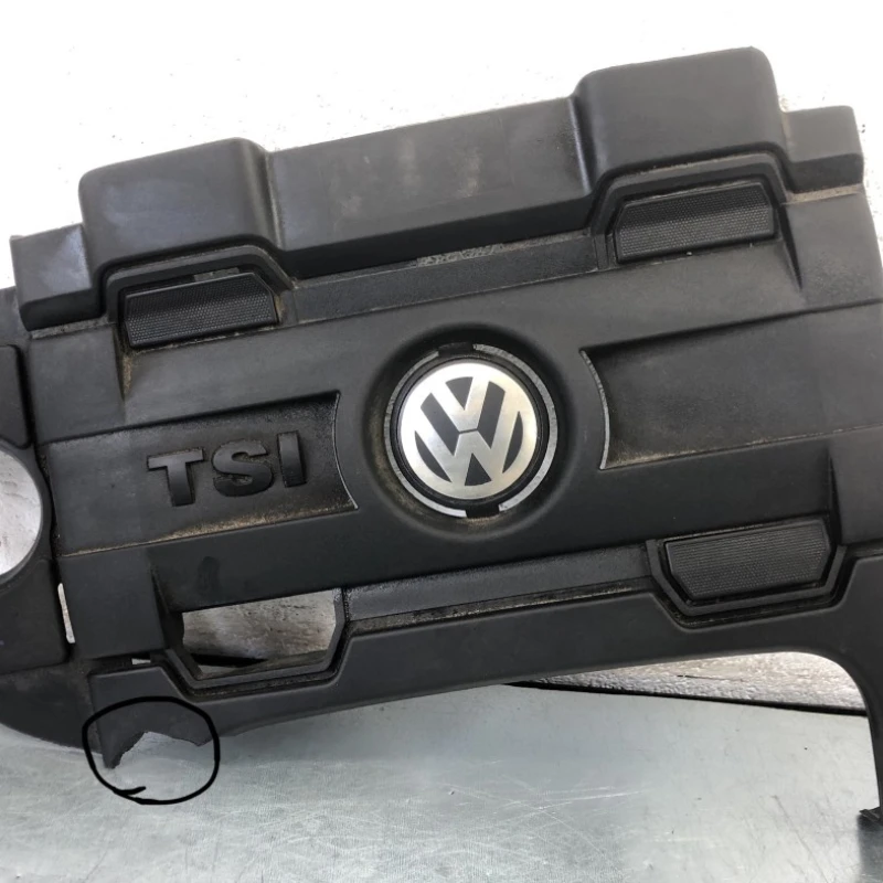 Capac motor / Volkswagen Tiguan 5N 2010 / Motor, racire si evacuare