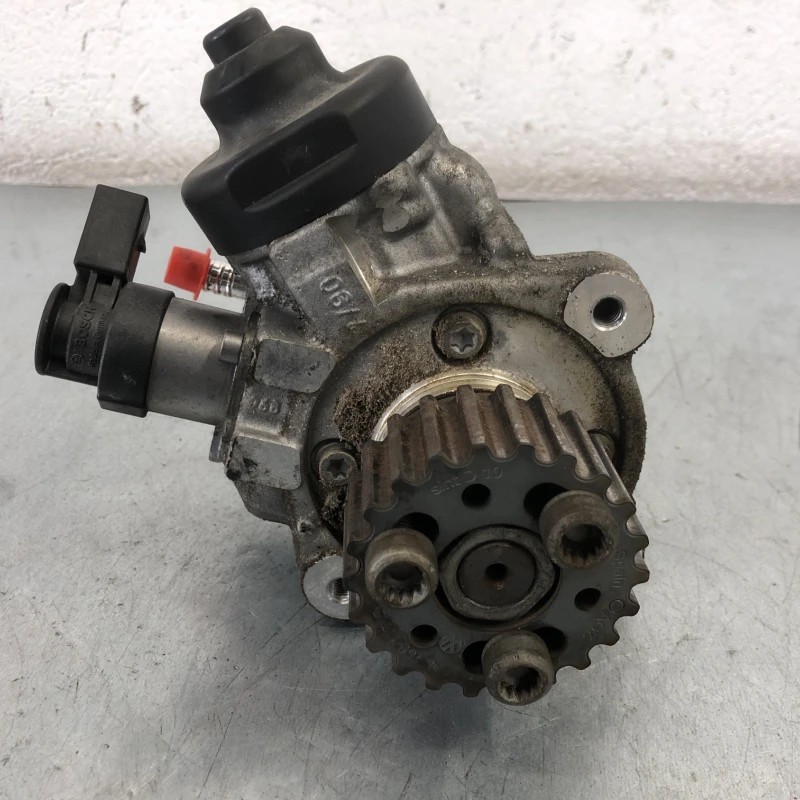 Pompa de injectie inalte / Volkswagen Passat B7 2012 / Motor, racire si evacuare
