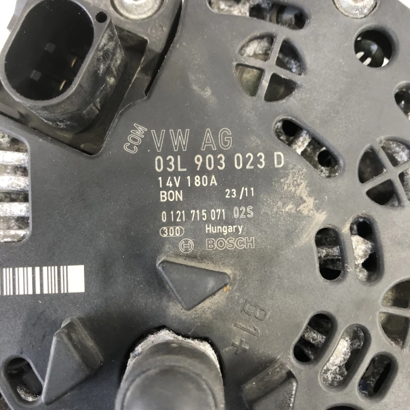 Alternator / Volkswagen Passat B7 2012 / Motor, racire si evacuare