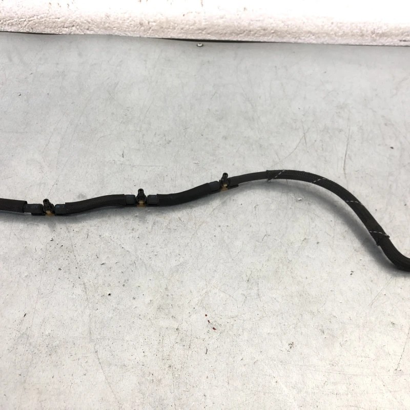 Furtun retur injectoare / Volkswagen Passat B7 2012 / Motor, racire si evacuare