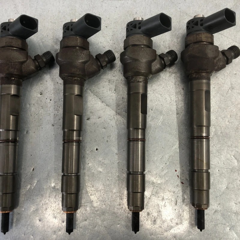 Injector / Volkswagen Passat B7 2012 / Motor, racire si evacuare