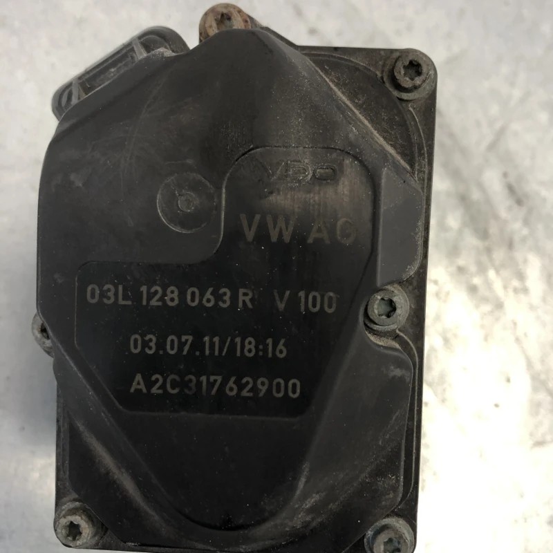 Clapeta de acceleratie / Volkswagen Passat B7 2012 / Motor, racire si evacuare