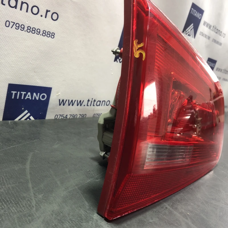 Stop stanga haion / Volkswagen Sharan 7N 2013 / Caroserie, oglinzi si faruri
