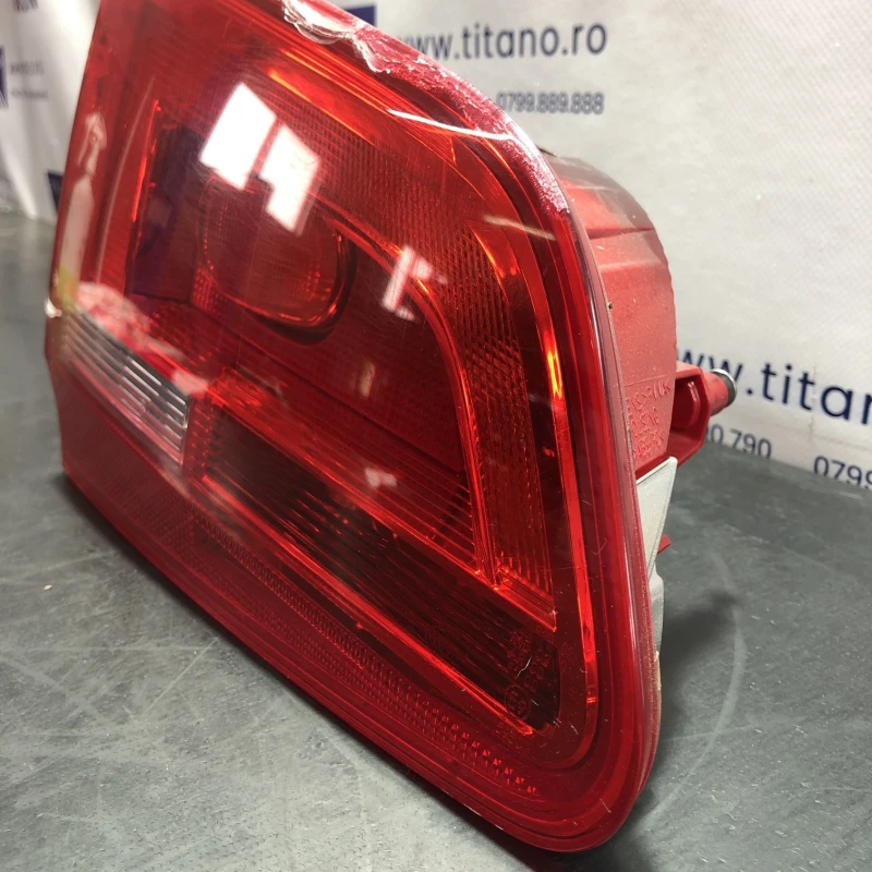 Stop stanga haion / Volkswagen Sharan 7N 2013 / Caroserie, oglinzi si faruri